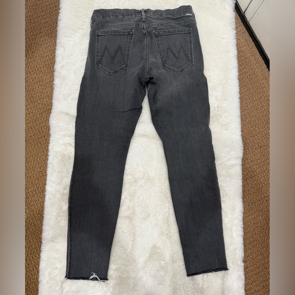 MOTHER Looker Ankle Fray 29 “to the moon and back”